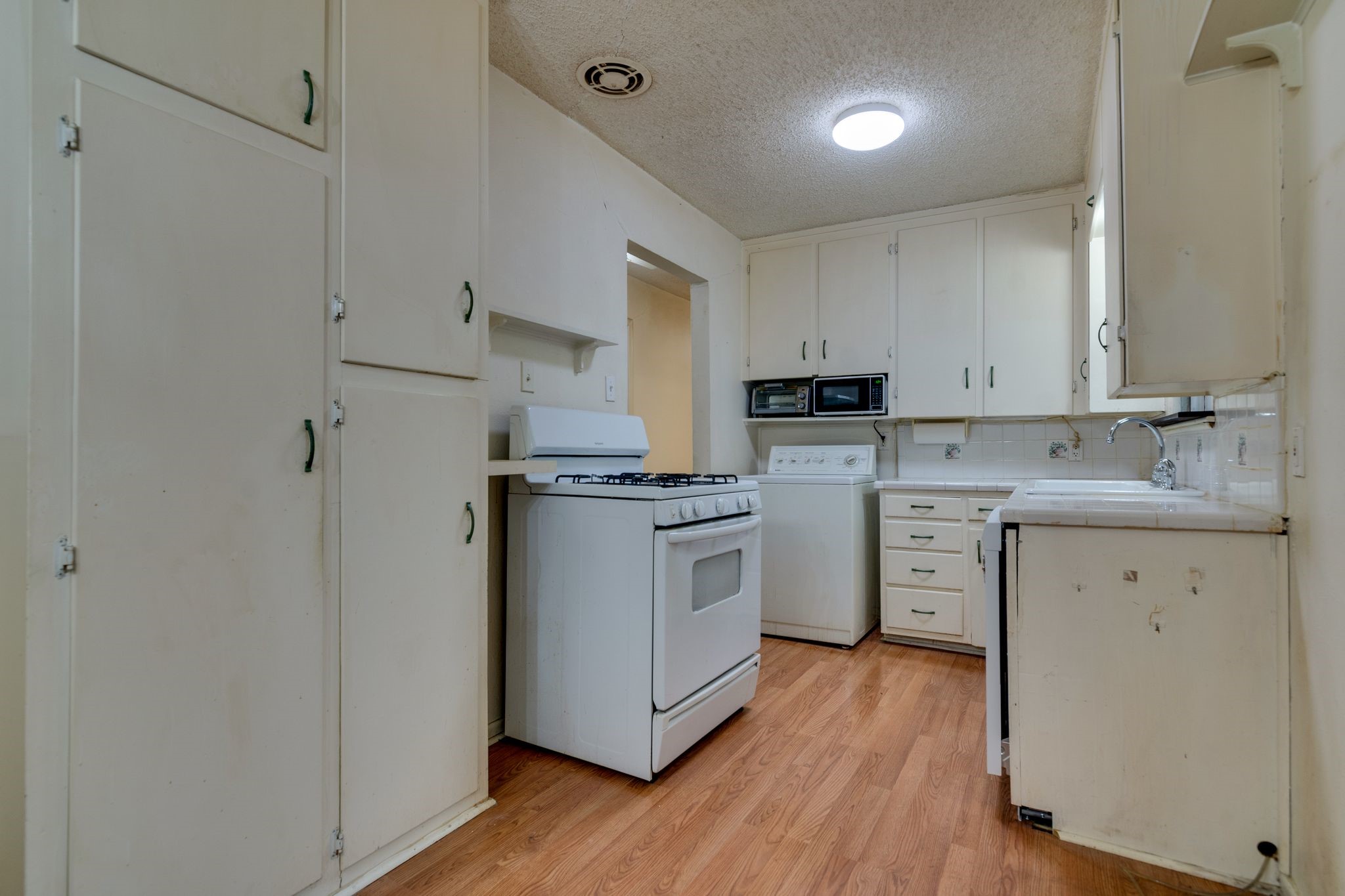 5205 Roxie Street Haltom City TX 76117