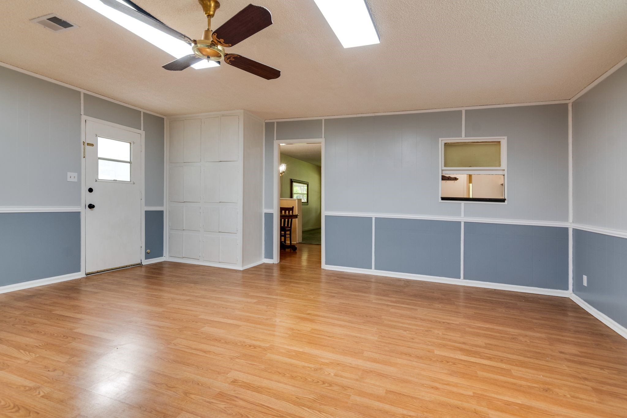5205 Roxie Street Haltom City TX 76117