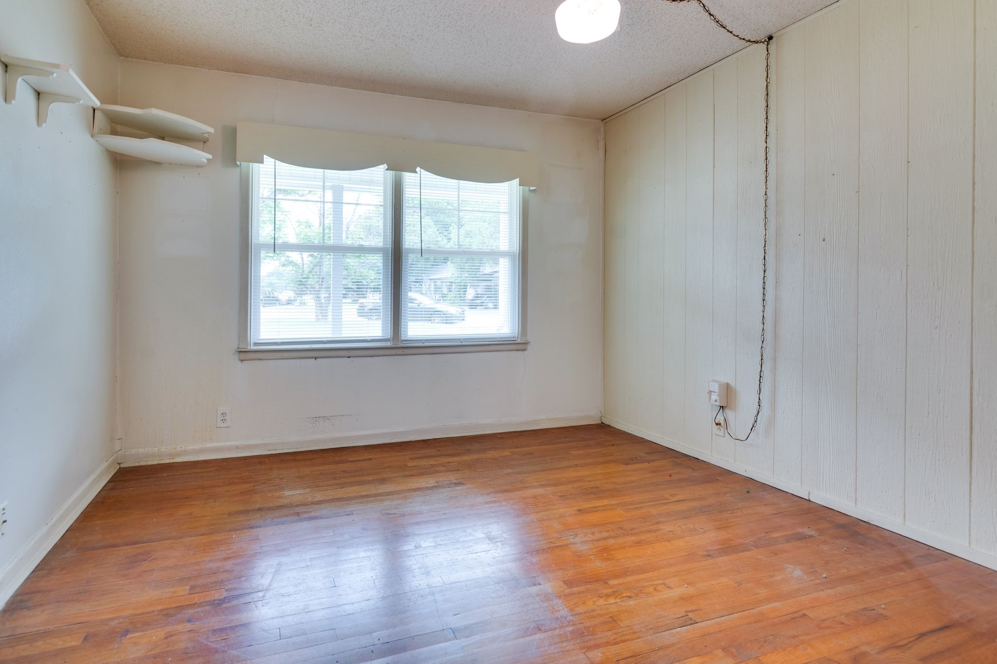 5205 Roxie Street Haltom City TX 76117