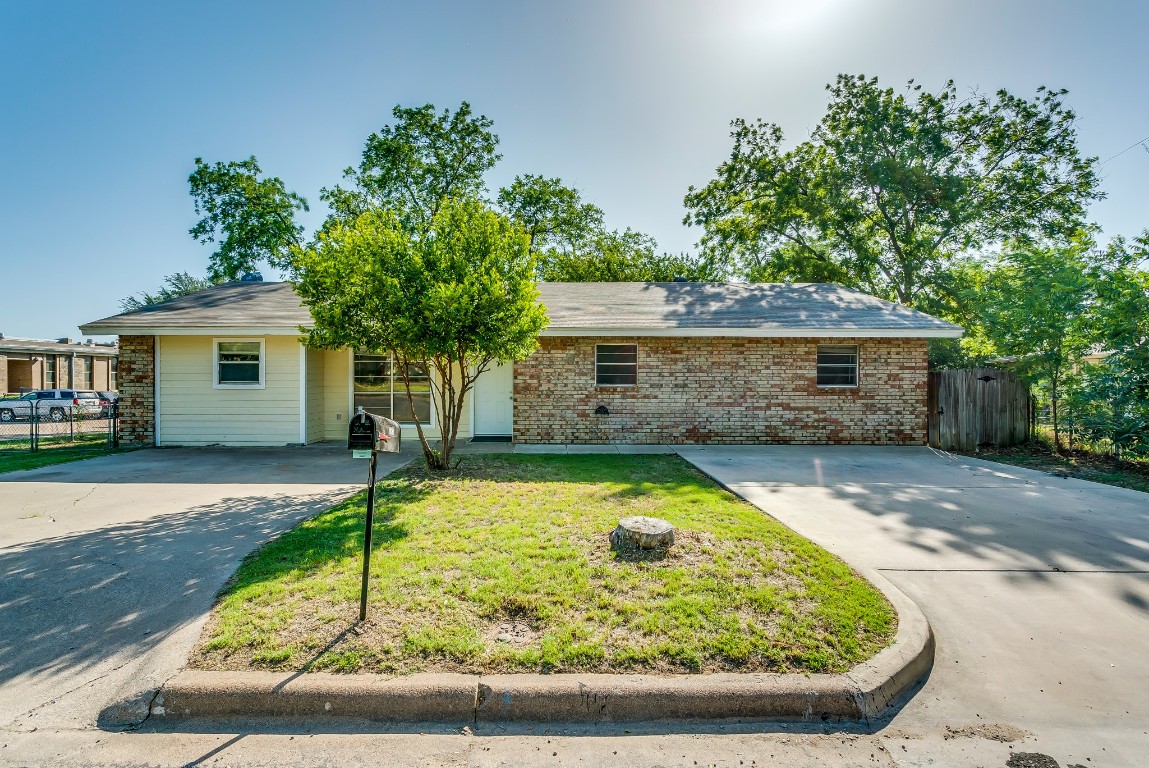 985 N Cleveland Avenue Stephenville TX 76401