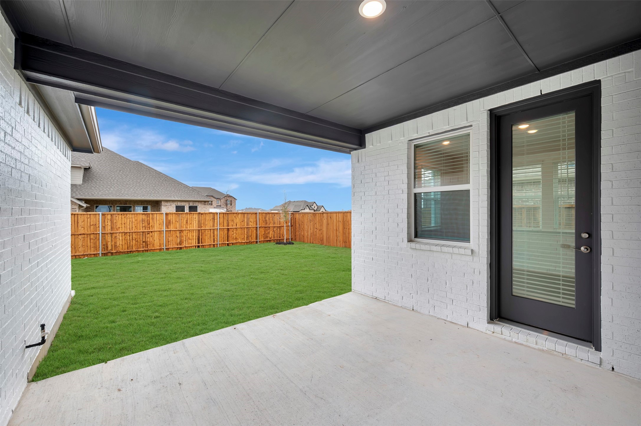 1004 Ashcroft Lane Justin TX 76247
