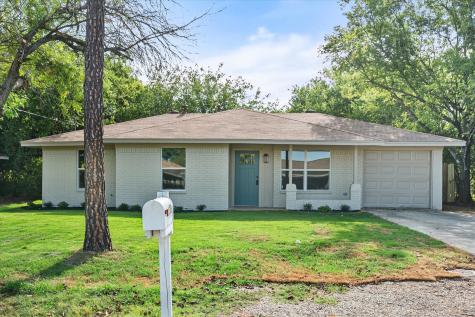 138 W 6th Street Krum TX 76249