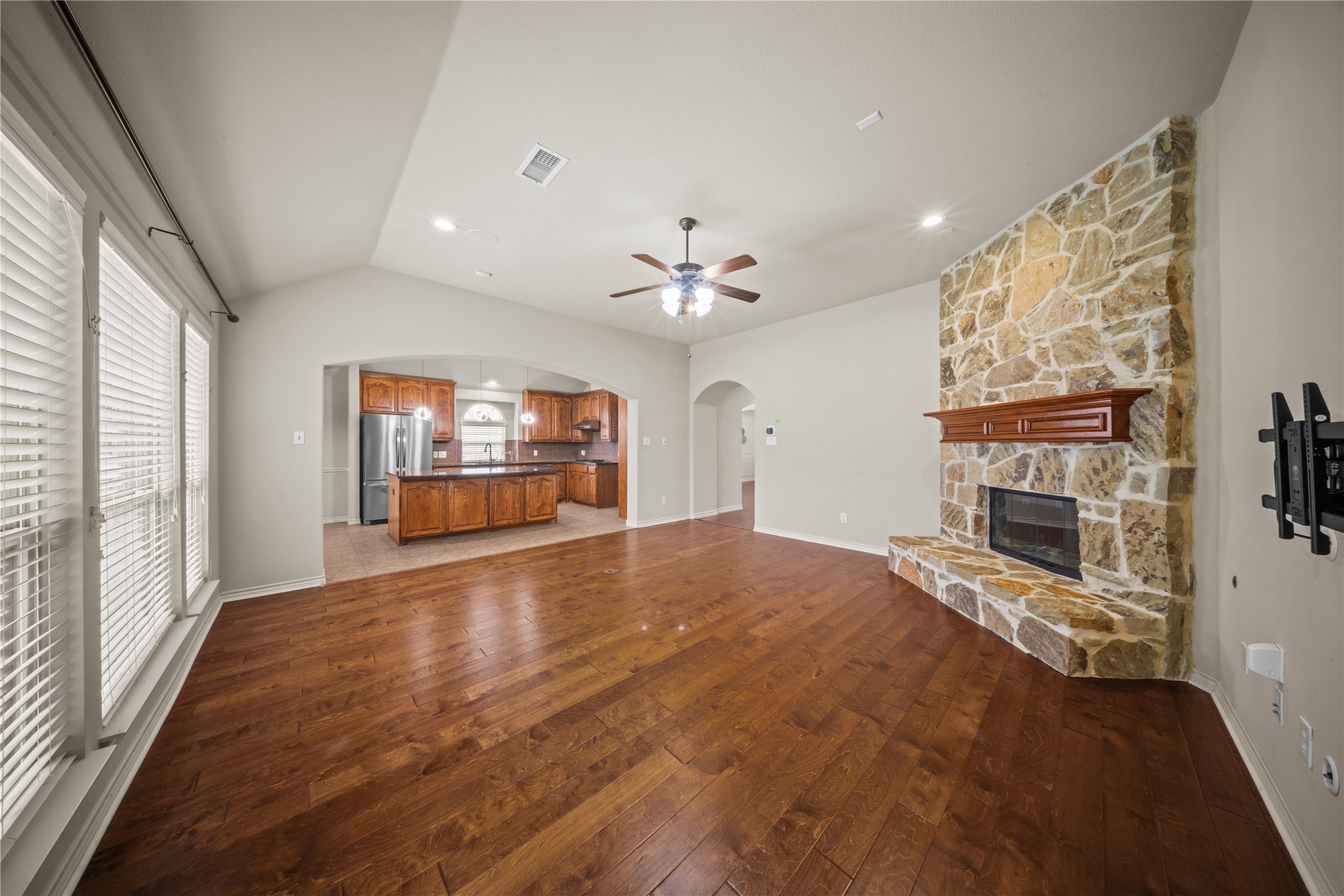 4505 Gannet Lane Garland TX 75043