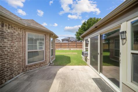 4505 Gannet Lane Garland TX 75043