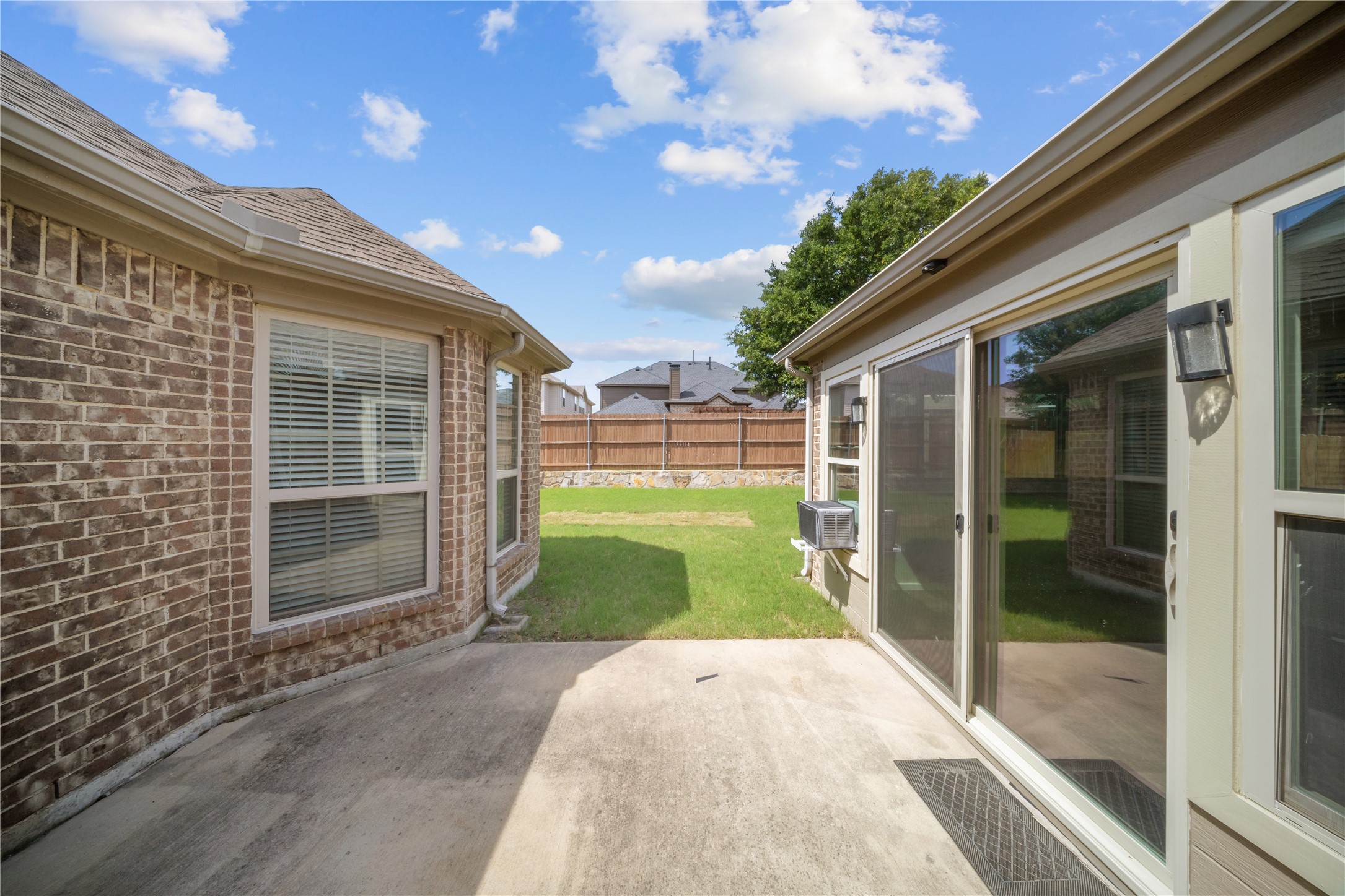 4505 Gannet Lane Garland TX 75043