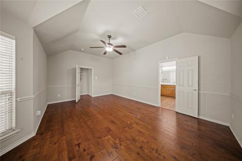 4505 Gannet Lane Garland TX 75043