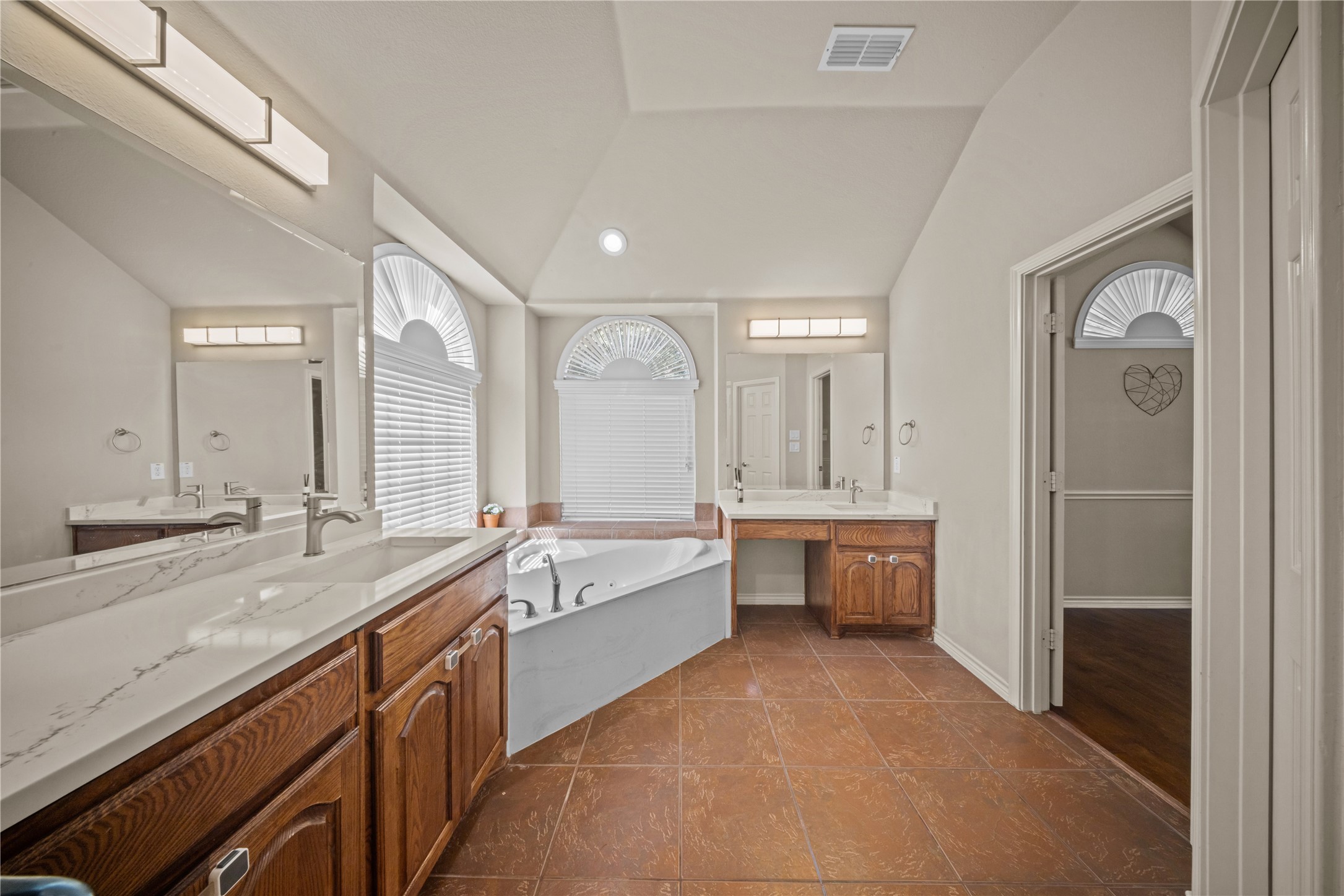 4505 Gannet Lane Garland TX 75043