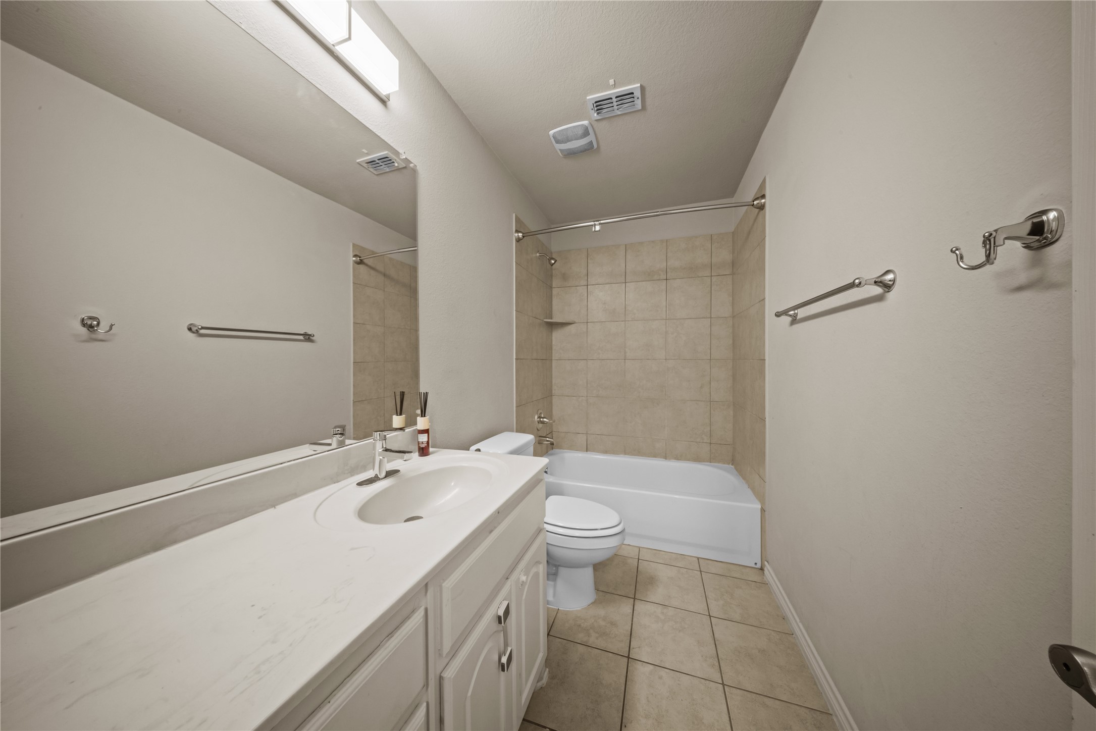 4505 Gannet Lane Garland TX 75043