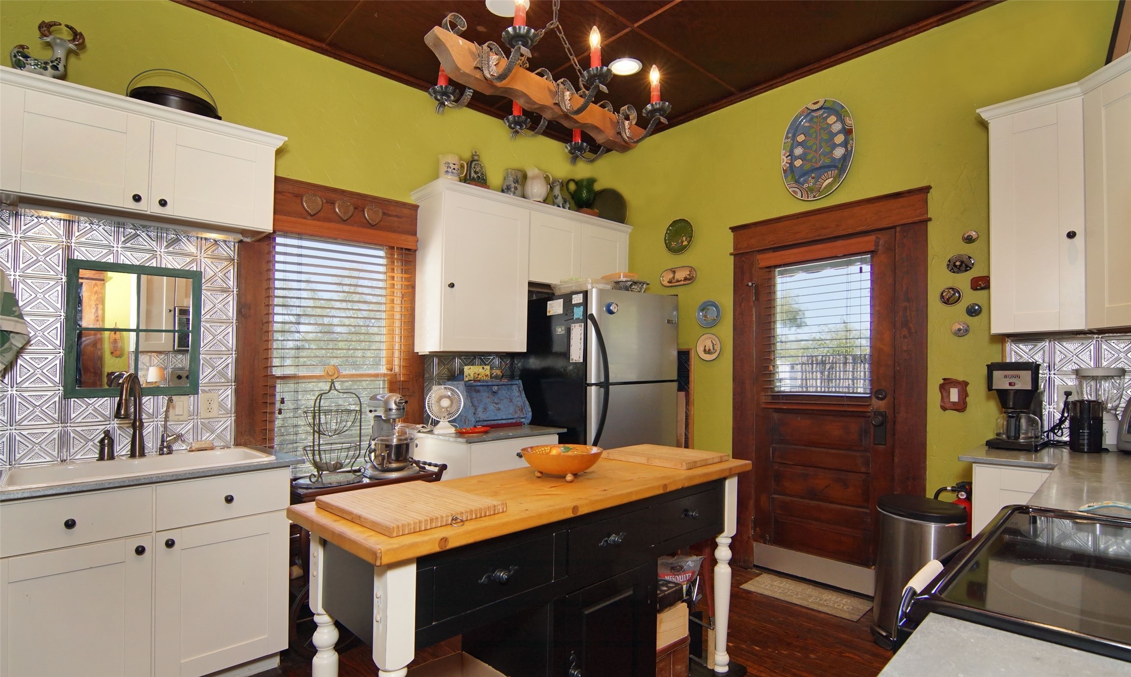 400 S Weldons Way Graford TX 76449