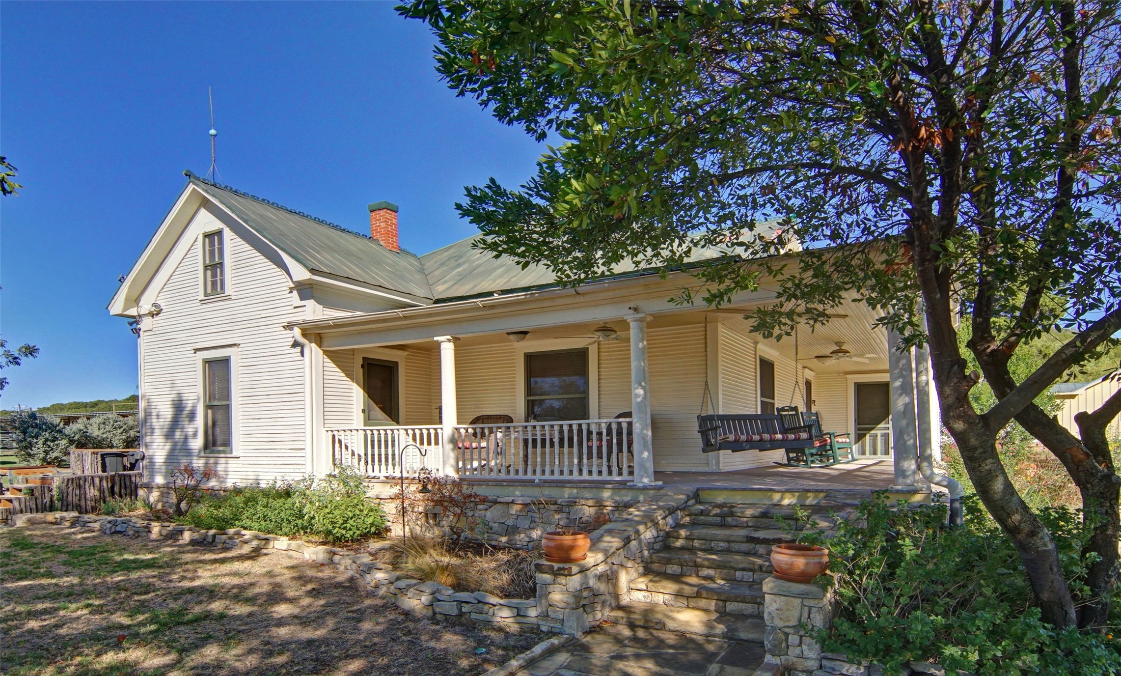 400 S Weldons Way Graford TX 76449