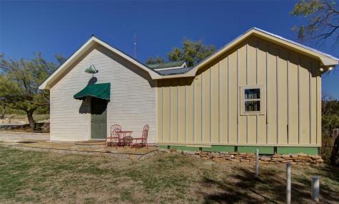 400 S Weldons Way Graford TX 76449