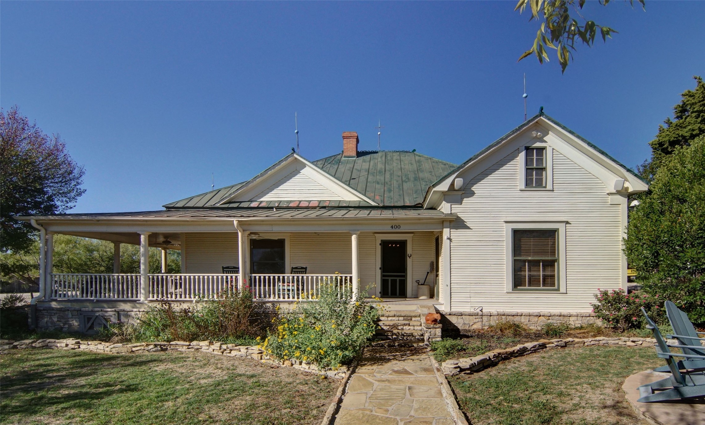 400 S Weldons Way Graford TX 76449