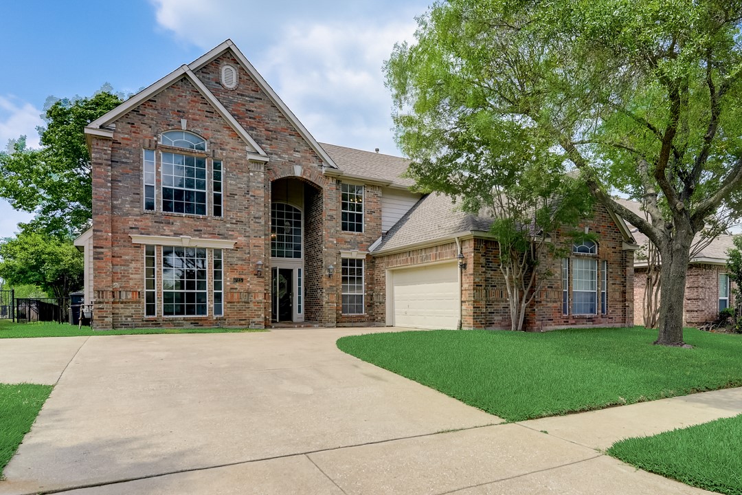 725 Palm Desert Drive Garland TX 75044