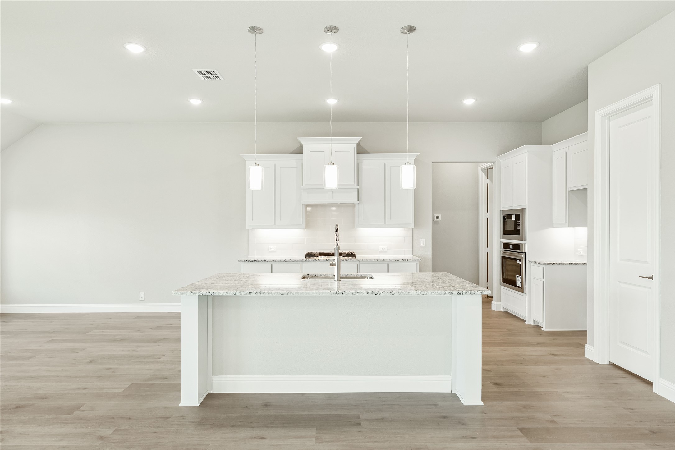 1148 Hitching Post Way Oak Point TX 75068
