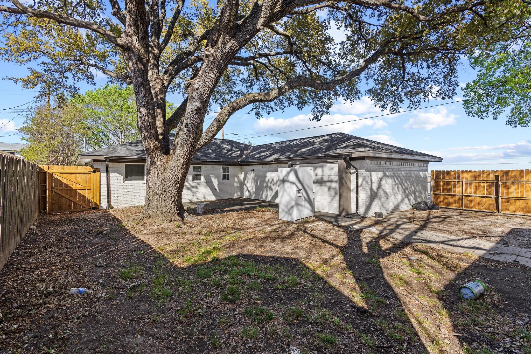 2401 Hillcrest Avenue Greenville TX 75402