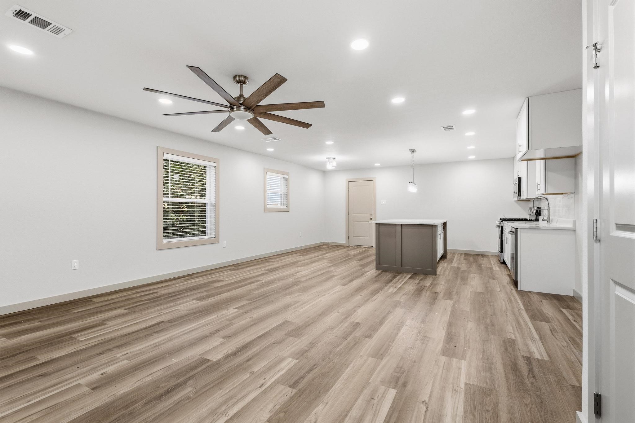 2401 Hillcrest Avenue Greenville TX 75402