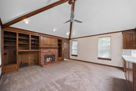 8 Equestrian Trail Duncanville TX 75116