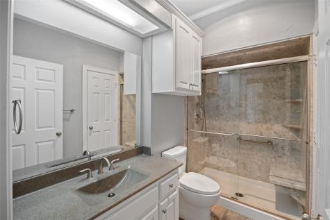 8 Equestrian Trail Duncanville TX 75116