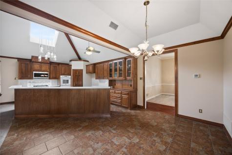 8 Equestrian Trail Duncanville TX 75116