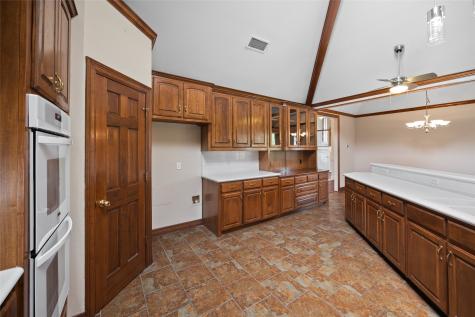 8 Equestrian Trail Duncanville TX 75116