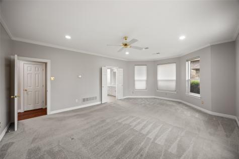8 Equestrian Trail Duncanville TX 75116