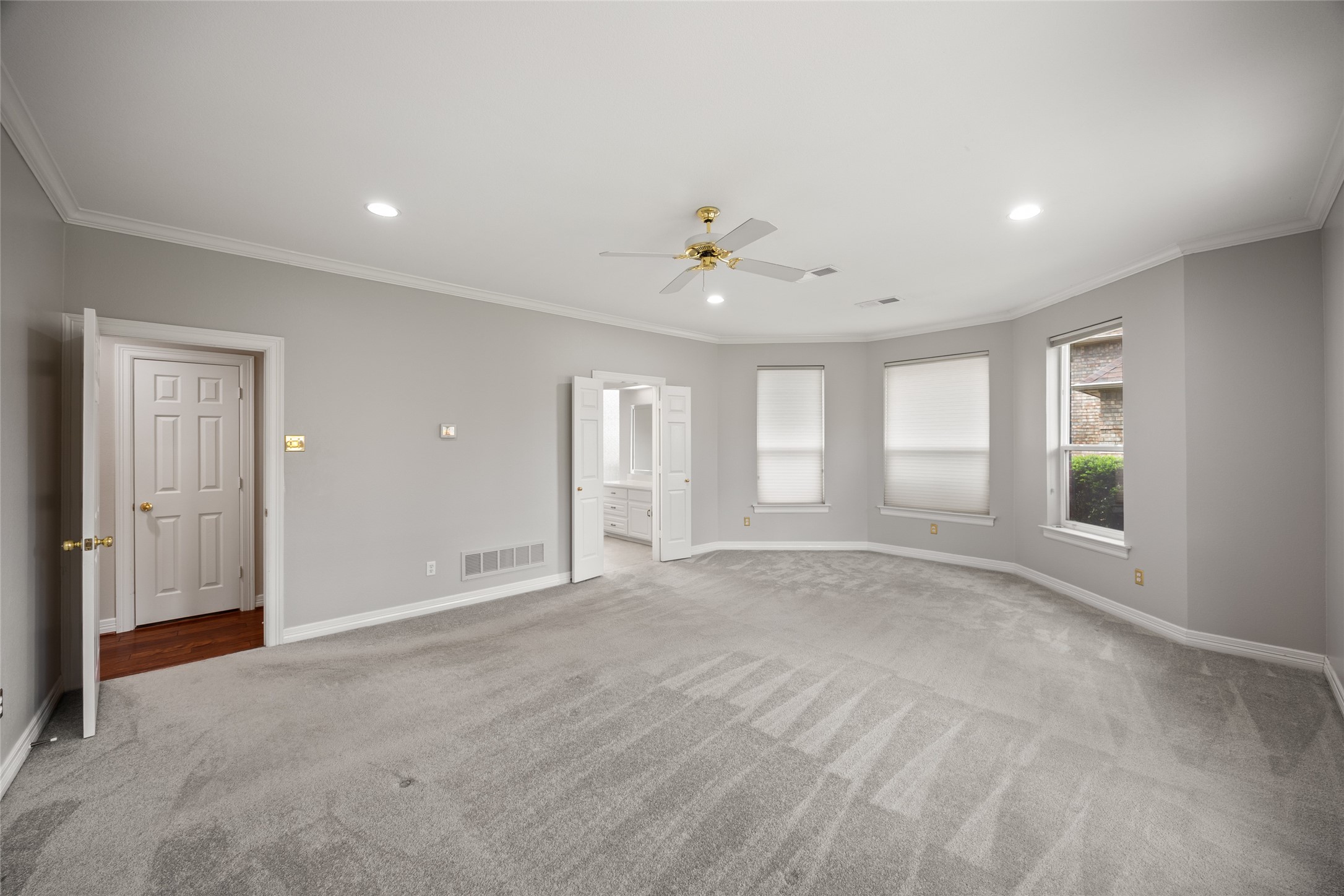 8 Equestrian Trail Duncanville TX 75116