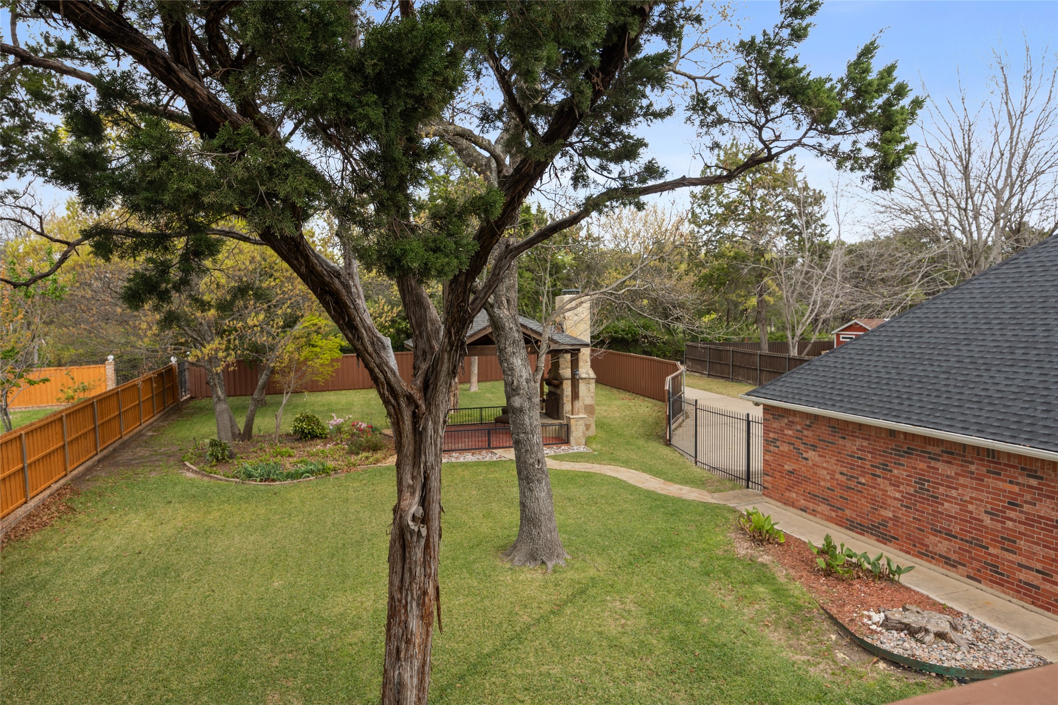 8 Equestrian Trail Duncanville TX 75116