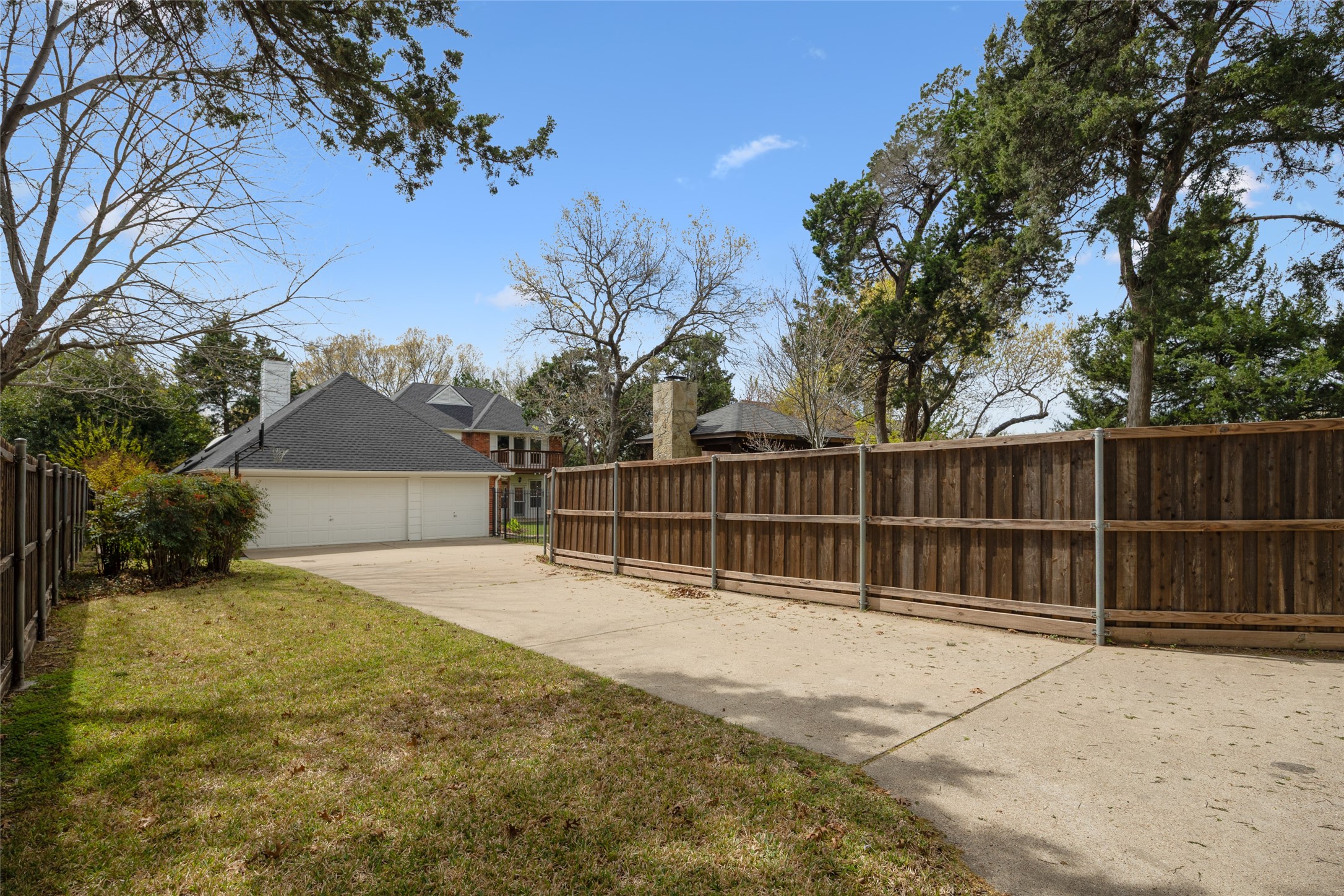 8 Equestrian Trail Duncanville TX 75116