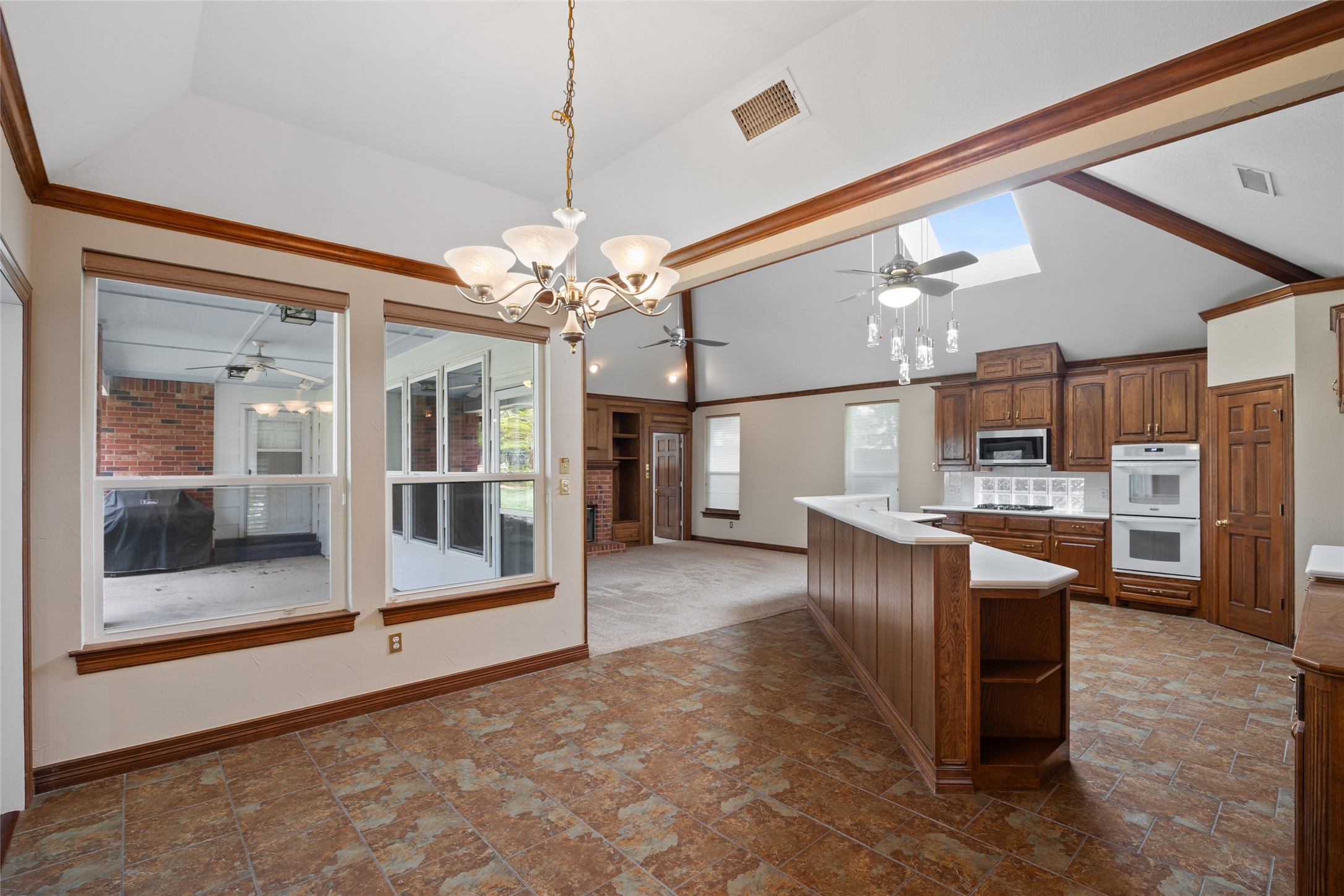 8 Equestrian Trail Duncanville TX 75116