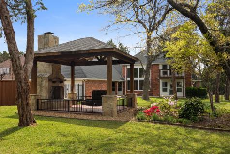 8 Equestrian Trail Duncanville TX 75116