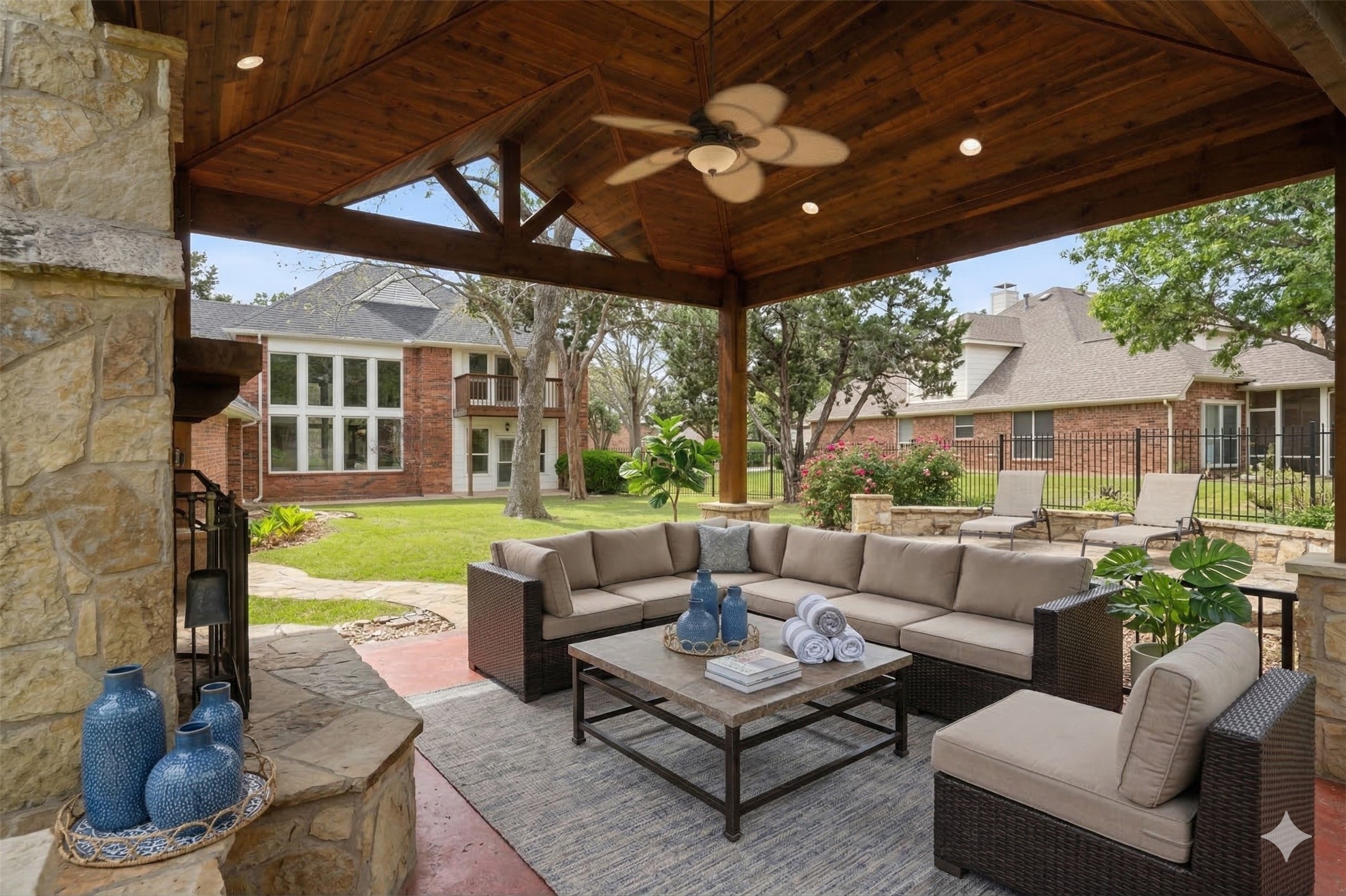 8 Equestrian Trail Duncanville TX 75116