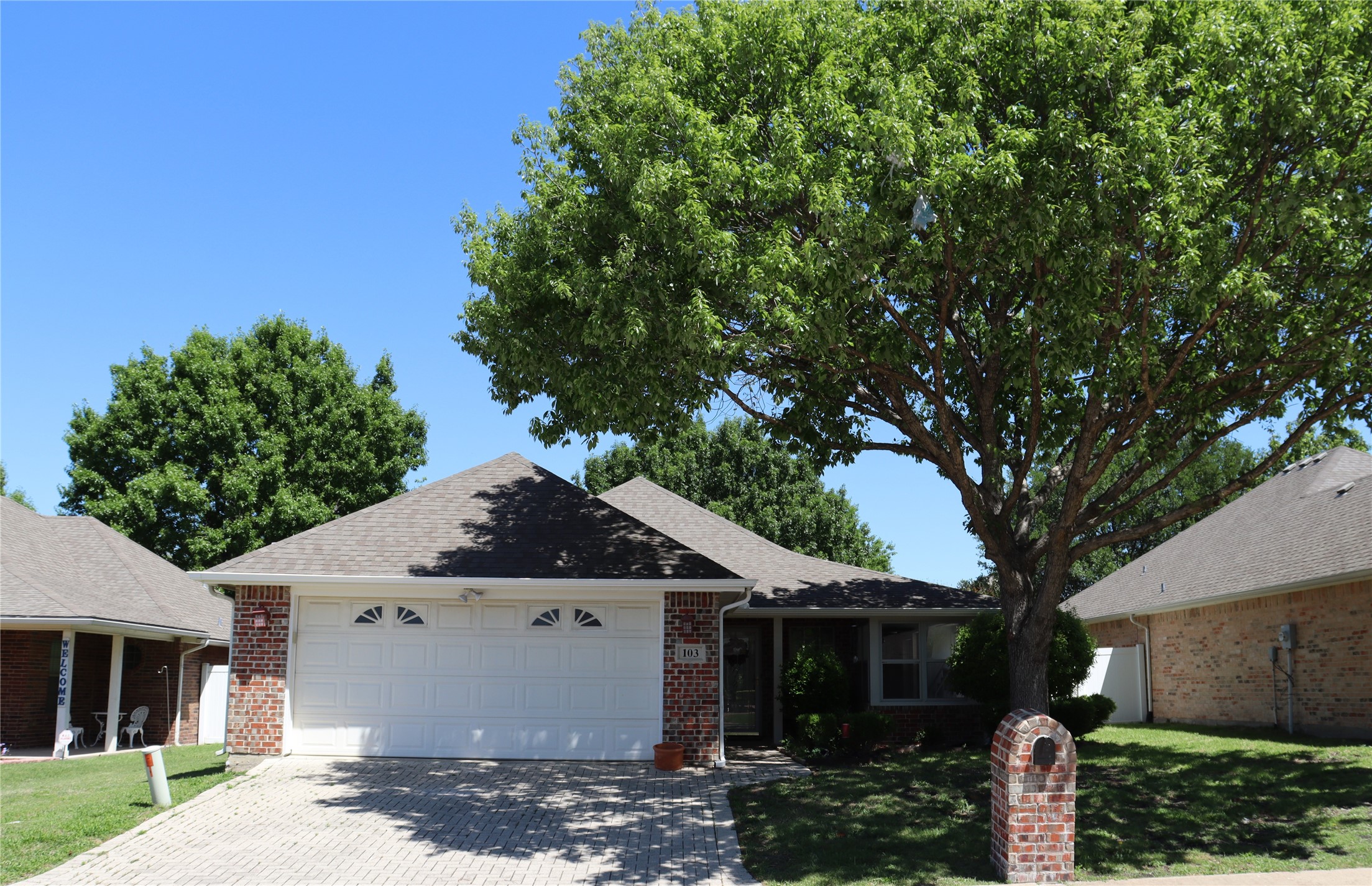 103 Sunglow Loop Red Oak TX 75154