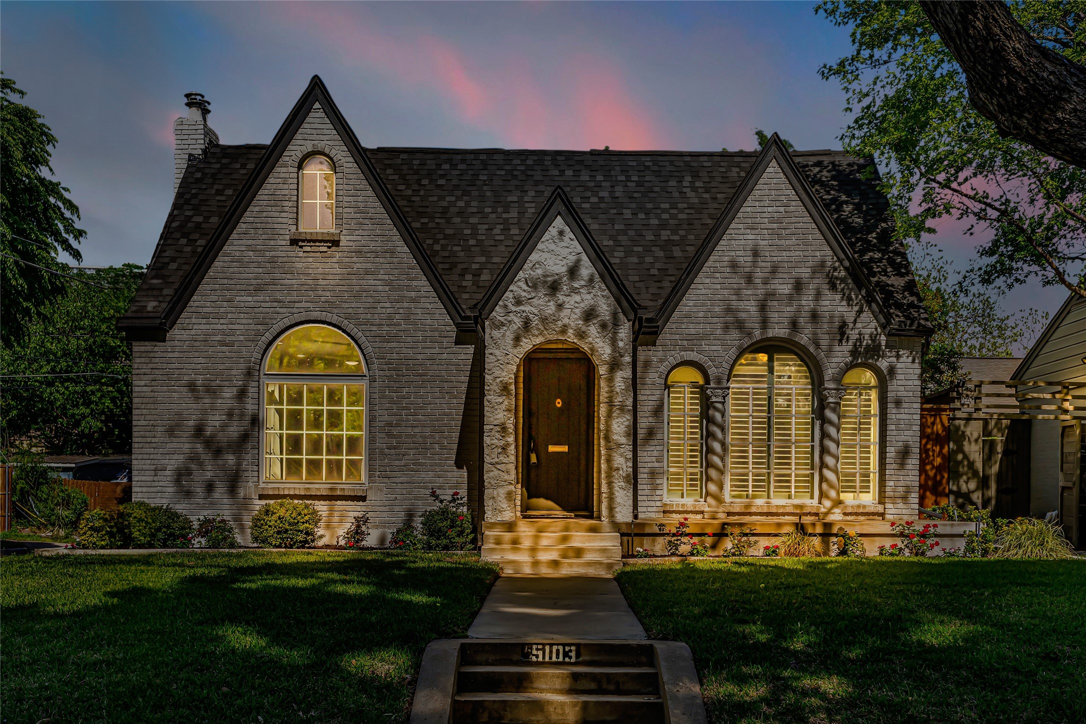 5103 Alcott Street Dallas TX 75206