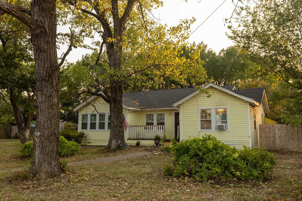 103 N Baugh Street Alvarado TX 76009