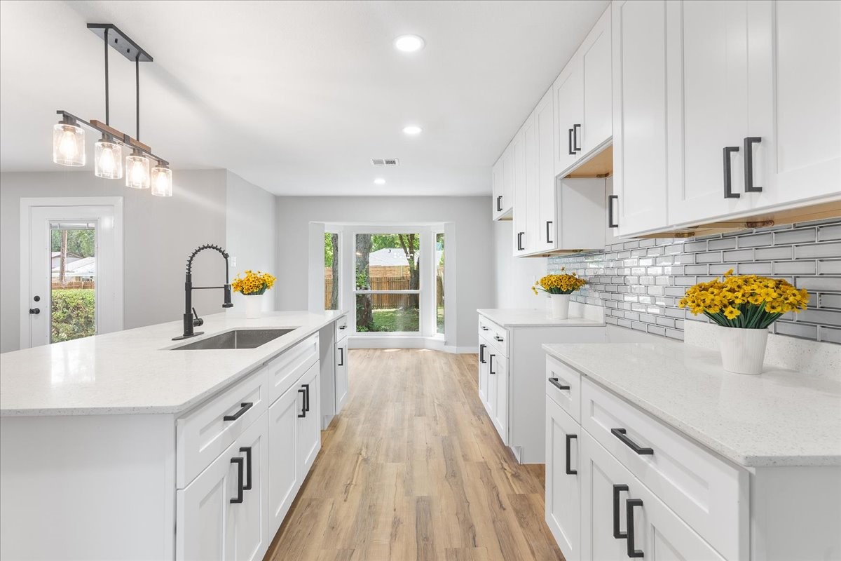 706 W Five Mile Parkway Dallas TX 75224