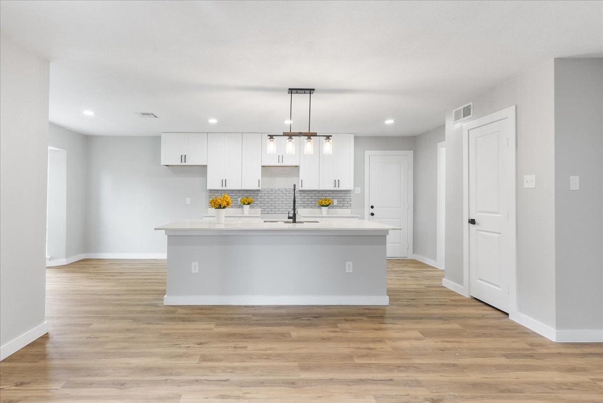 706 W Five Mile Parkway Dallas TX 75224