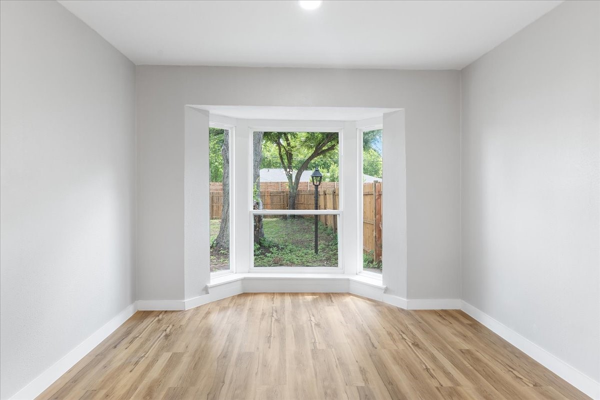 706 W Five Mile Parkway Dallas TX 75224