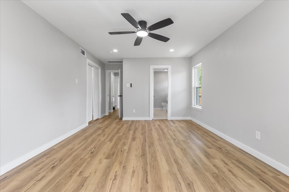 706 W Five Mile Parkway Dallas TX 75224