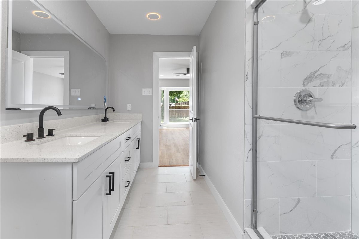 706 W Five Mile Parkway Dallas TX 75224