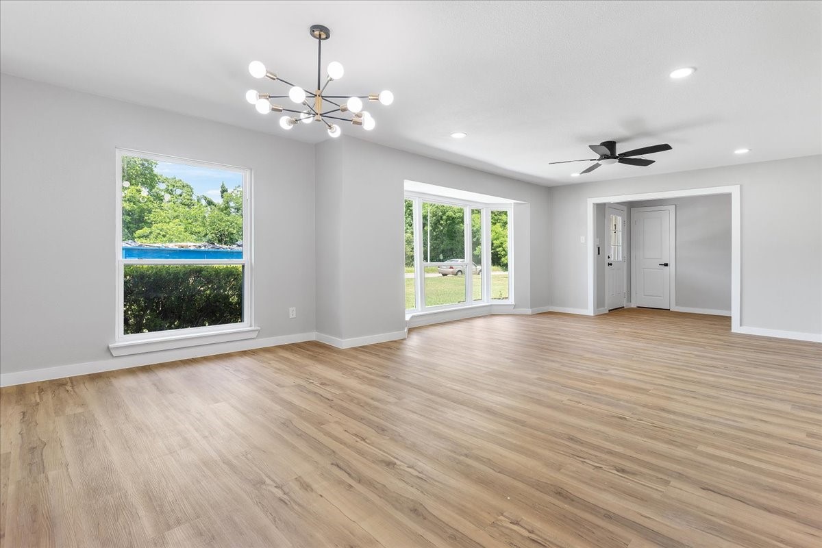 706 W Five Mile Parkway Dallas TX 75224