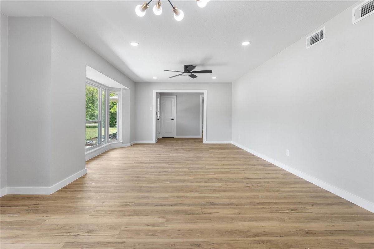 706 W Five Mile Parkway Dallas TX 75224