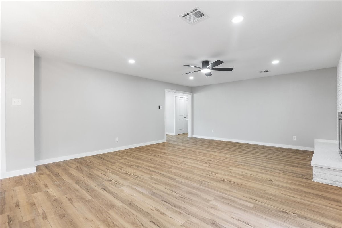 706 W Five Mile Parkway Dallas TX 75224