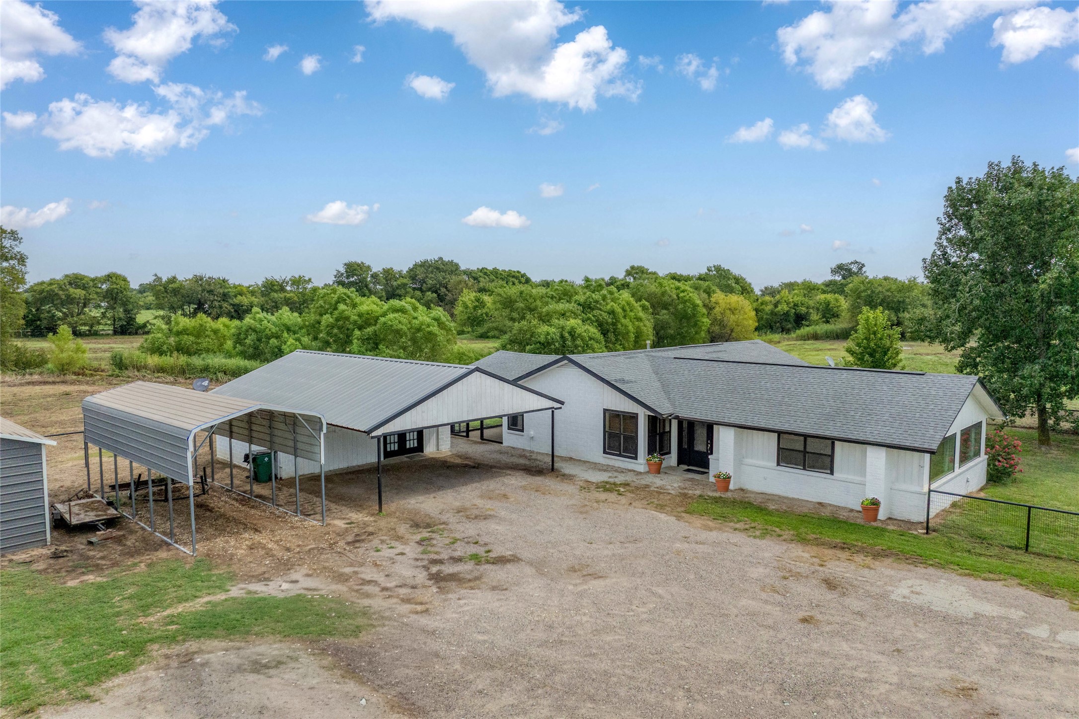 27403 State Highway 56 Whitesboro TX 76273