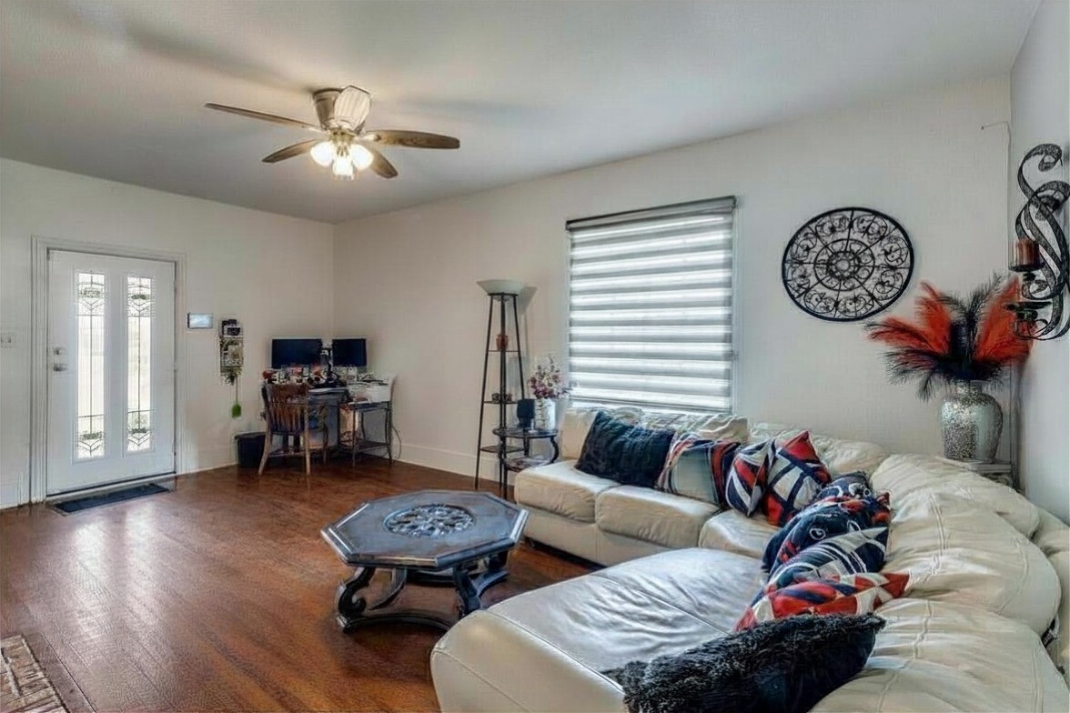 2317 Anderson Street Dallas TX 75215