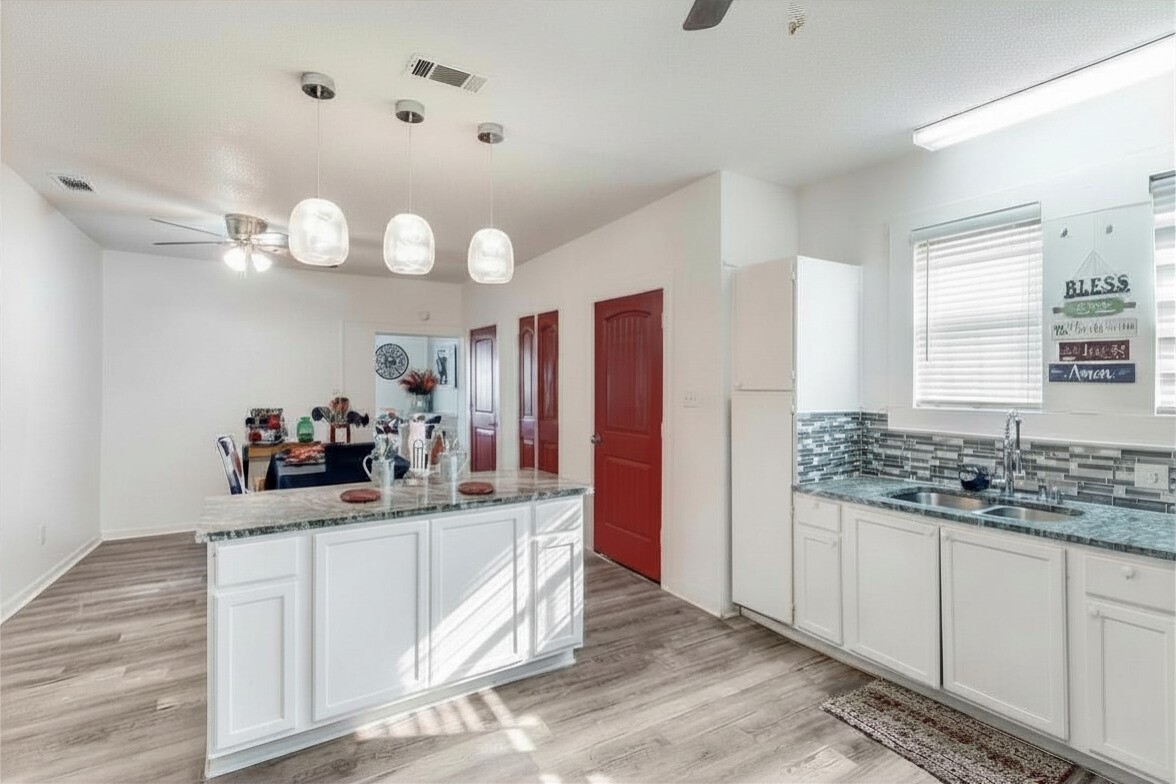 2317 Anderson Street Dallas TX 75215