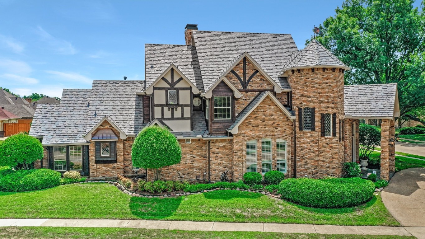 3321 Snidow Court Plano TX 75025