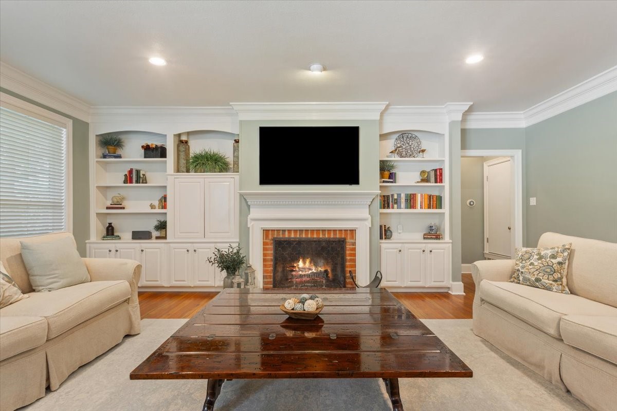12002 Woodbriar Circle Woodway TX 76712