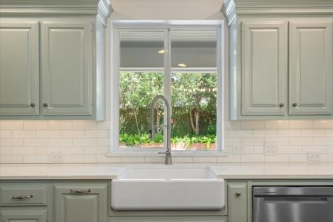 12002 Woodbriar Circle Woodway TX 76712
