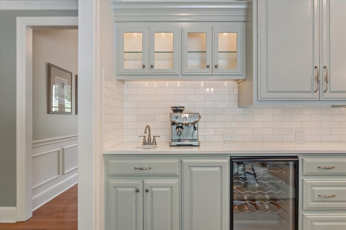 12002 Woodbriar Circle Woodway TX 76712