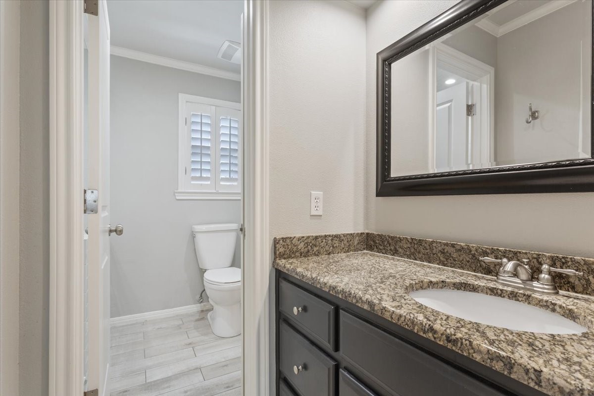 12002 Woodbriar Circle Woodway TX 76712